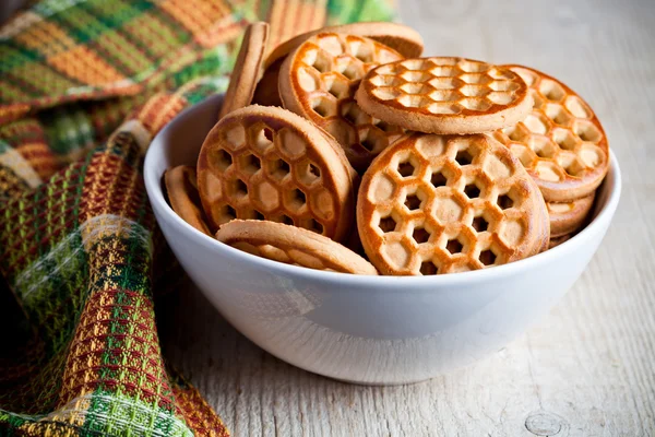 Honey cookies in a bowl — Stock Photo, Image