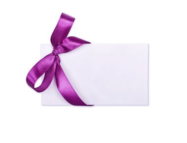 kart lilca yay ile dekore edilmiştir.