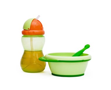 Biberon, ağızlıklı bardak ve tabak