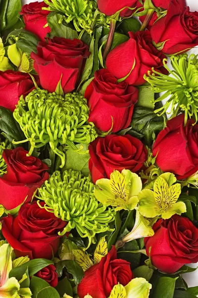 Bouquet de rose, chrysanthème vert et orchidée — Photo