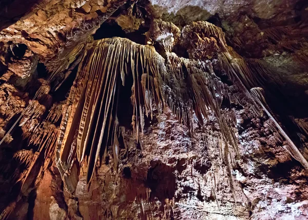 Stalagmites and stalactites — Stock Photo, Image