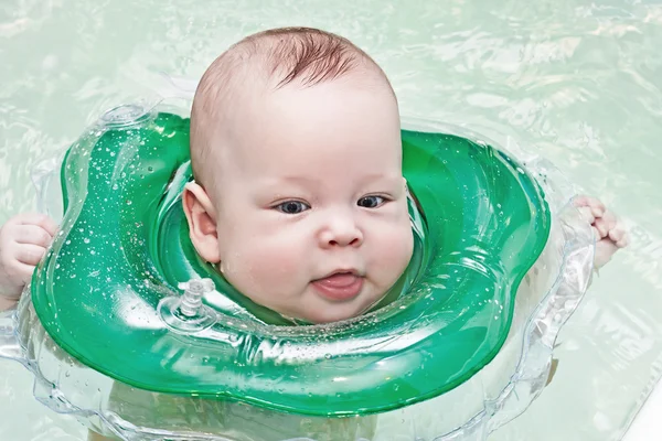 Newborn taking a bath — Stock Photo, Image