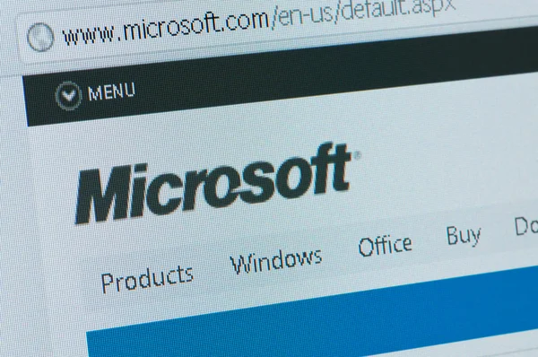 Main page Microsoft largest company producing software — Stock Photo, Image