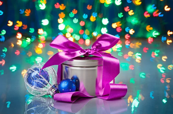 Christmas decorations composition with fancy box on snowflake sh — Stock Photo, Image