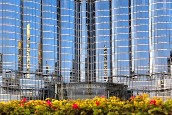 Windows of skyscraper of the city — Stock Photo, Image