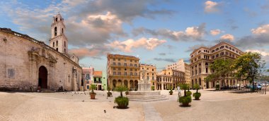 Havana, Küba - Mayıs 15: 15 Mayıs'ta plaza san francisco de asis 20