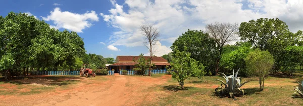 Panorama da fazenda cubana — Fotografia de Stock