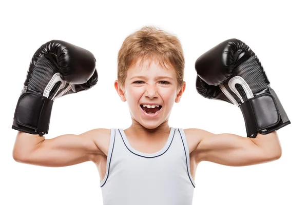 Усміхнений чемпіон боксу дитячий хлопчик жестикулює за перемогу тріумф — стокове фото