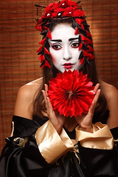 Mujer en traje oriental tradicional — Foto de Stock