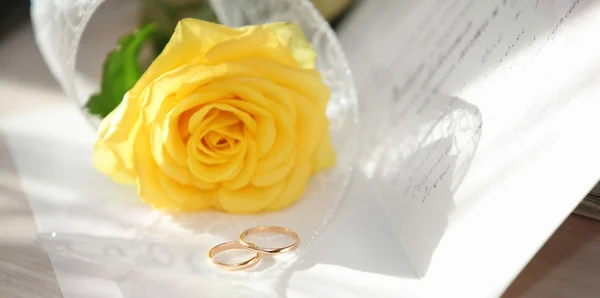 Anillos de boda — Foto de Stock