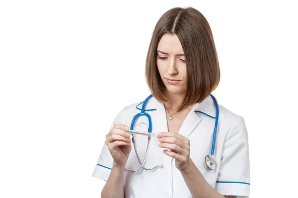 Beautiful brunette woman medical worker — Stock Photo, Image