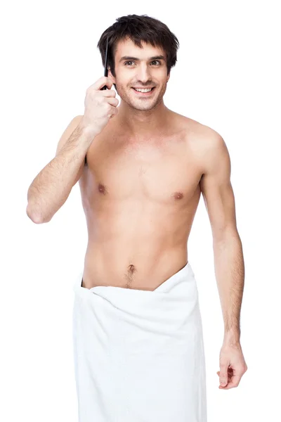 Glad ung man med handduken runt hans midja快乐的年轻男子，用毛巾擦着他的腰 — Stockfoto