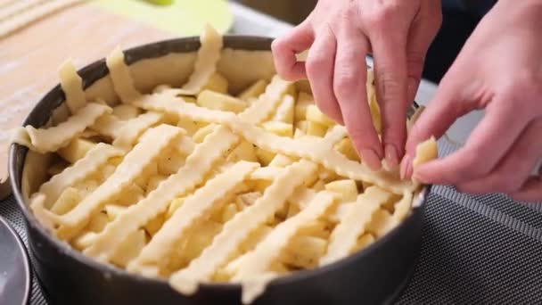Apple Pie Preparation Series Woman Covering Baking Dish Full Chopped — Video