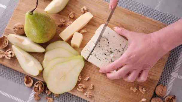 Making Pear Blue Cheese Salad Slicing Cheese Wooden Board — Stockvideo