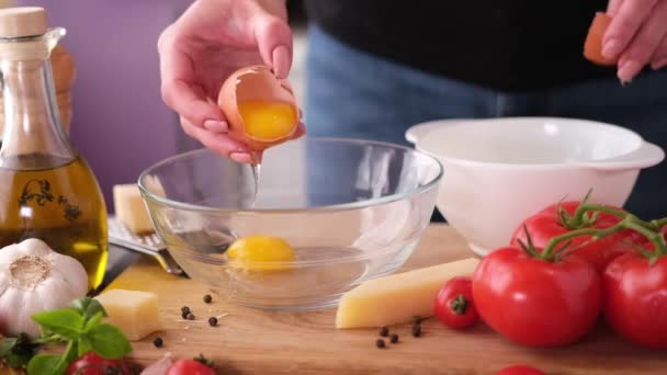 Making Pasta Carbonara Pouring Crushed Egg Yolk Glass Bowl — Wideo stockowe