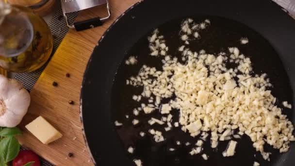 Making Pasta Carbonara Chopped Minced Garlic Frying Pan — стоковое видео