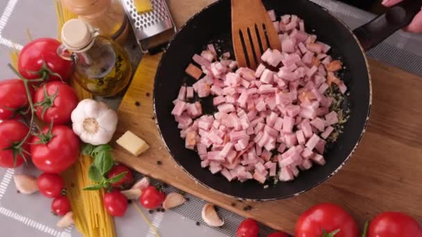 Making Pasta Carbonara Mixing Chopped Pancetta Bacon Frying Pan — стоковое видео