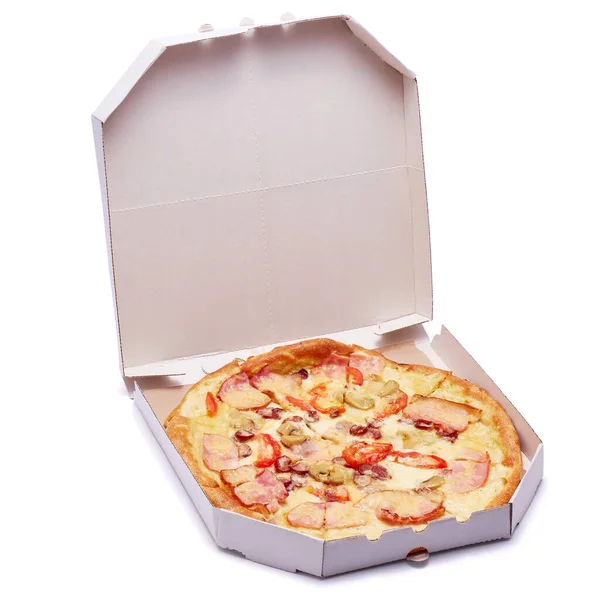 Pizza Een Kartonnen Doos Geïsoleerd Witte Achtergrond — Stockfoto