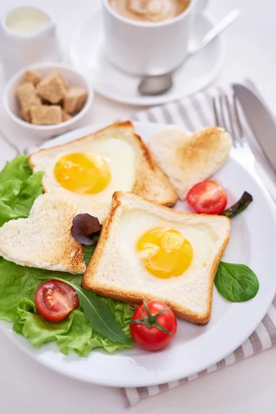 Fried Egg Toast Bread Cup Fresh Hot Coffee Light Grey — стоковое фото