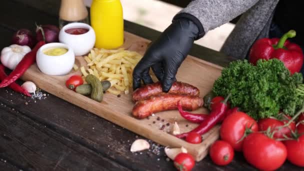 Close View Tasty Grilled Sausages Wooden Serving Board French Fries — Vídeo de Stock