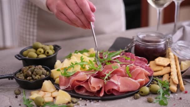 Meat Cheese Plater Domestic Kitchen Woman Pricks Piece Prosciutto Ham — Stock video