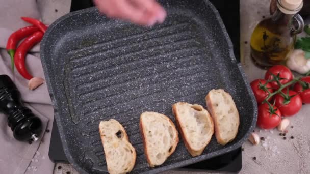 Toasting Slices Baguette Grill Frying Pan — Stock Video