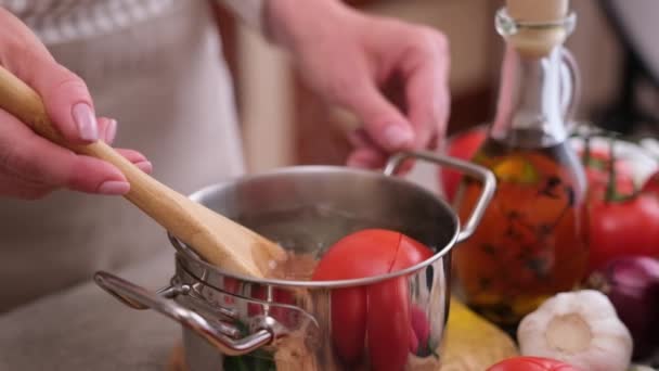 Woman Blanching Tomato Pot Hot Boiling Water — Vídeos de Stock