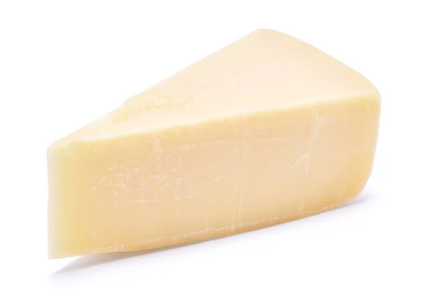 Кусок Сыра Пармезан Изолирован Белом Фоне — стоковое фото