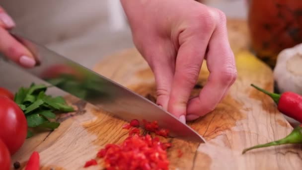 Woman Hands Slicing Chopping Chili Pepper Domestic Kitchen — Stock video