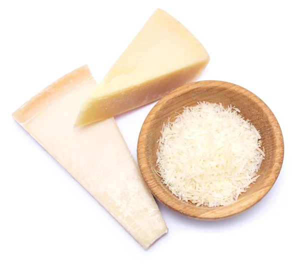 Piece Parmesan Cheese Wooden Bowl Grated Cheese Isolated White Background — Foto de Stock