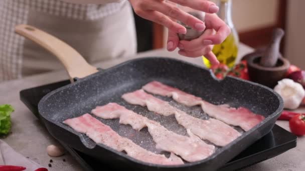Cooking Pieces Flavorful Sliced Organic Bacon Fried Grill Pan — Stockvideo