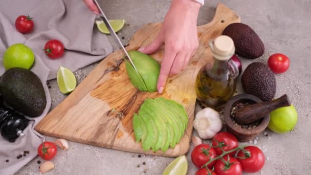 Healthy Food Nutrition Cuisine Recipes Cutting Slicing Fresh Avocado Fruit — Vídeo de stock