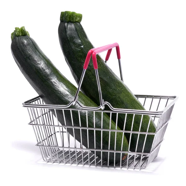 Green Natural Organic Zucchini Vegetable Shopping Basket Isolated White Background — стоковое фото
