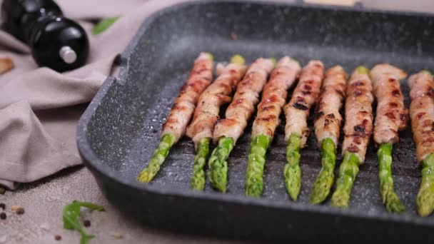 Cooking Asparagus Wrapped Bacon Domestic Kitchen — Stock Video