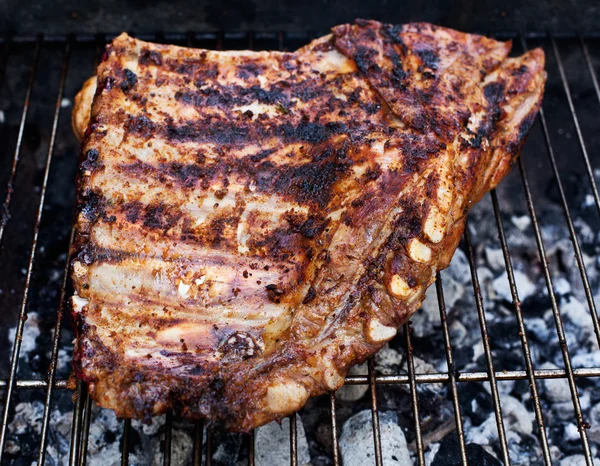 Ribben op barbecue — Stockfoto