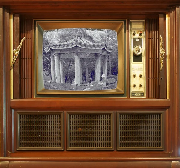 Eski retro tarzı televizyon — Stok fotoğraf
