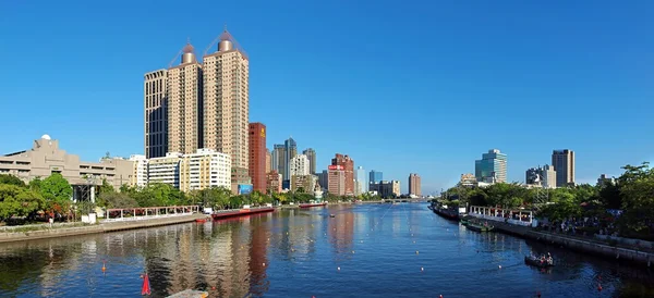 De rivier van de liefde in kaohsiung, taiwan — Stockfoto