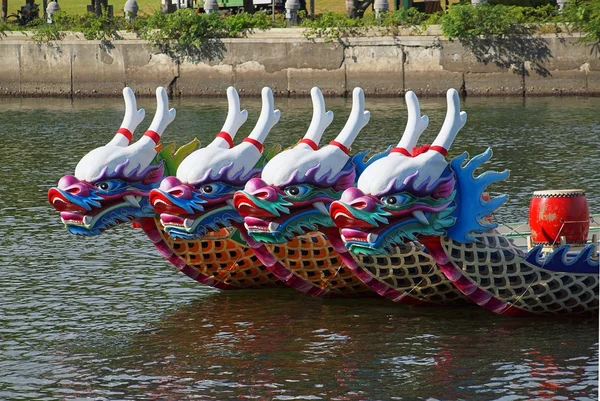 Bateaux Dragon Traditionnel à Taiwan — Photo