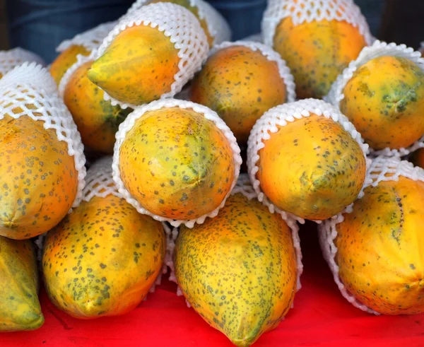 Fresh Papayas For Sale — Stock Photo, Image