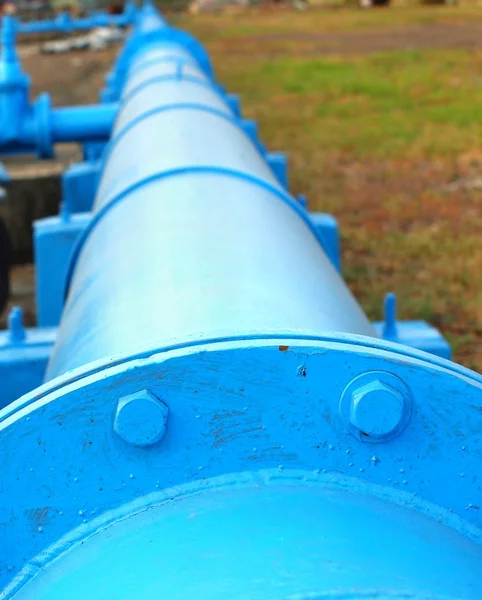 Grande oleoduto azul — Fotografia de Stock