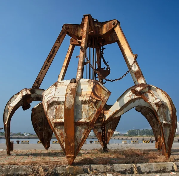 Roestige verouderde dredging apparatuur — Stockfoto