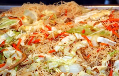 Çin kızarmış noodle
