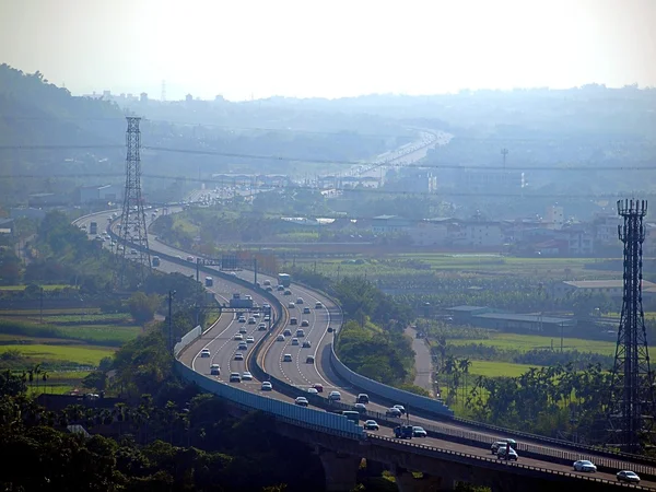 Zware vervuiling op snelweg in taiwan — Stockfoto