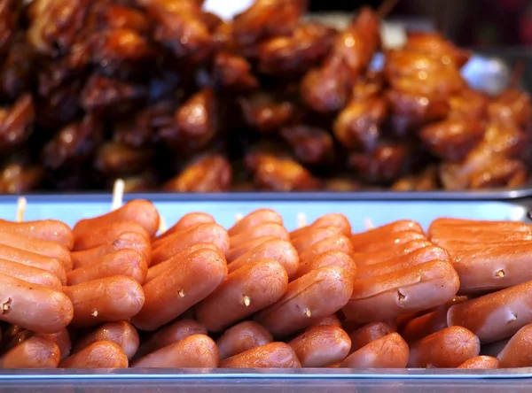 Hot Dogs and Fried Chicken — Stock Photo, Image