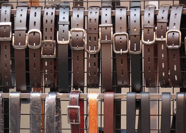 Deri kemerler Satılık