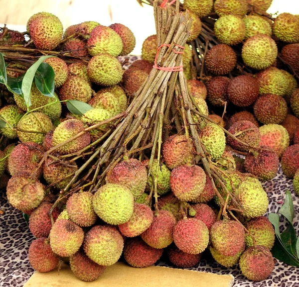 Fresh Lychee for Sale — Stock Photo, Image