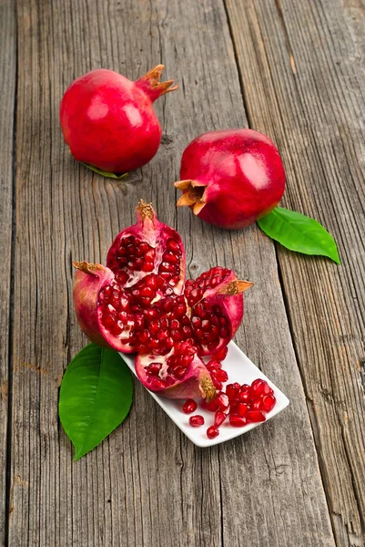 Juicy pomegranate — Stock Photo, Image