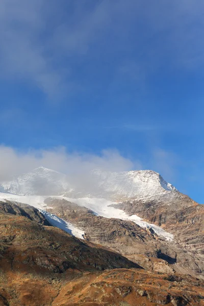 Alpy w pobliżu Przełęcz bernina. — Zdjęcie stockowe
