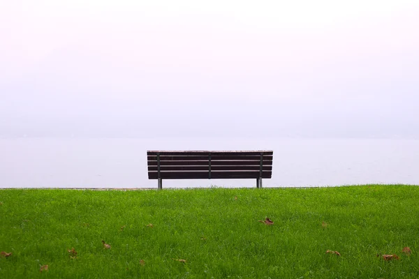 Зеленый луг сто скамеек - 85 фото