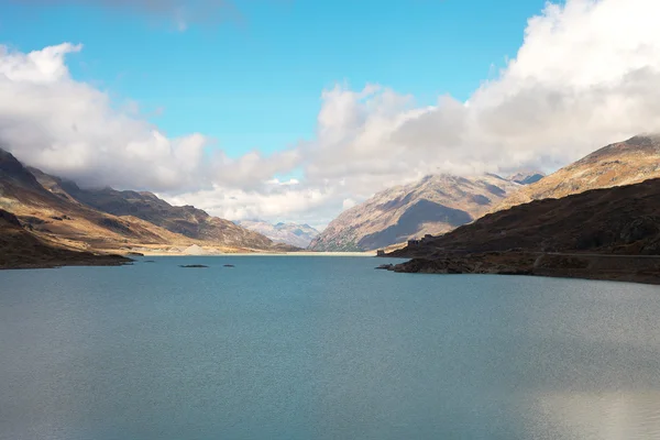 Lake in Alps. — Stock Photo, Image